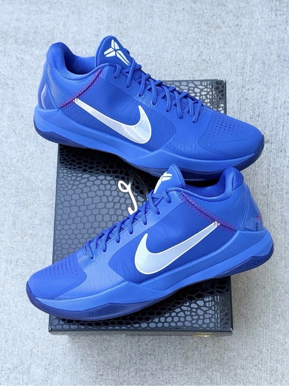 NIKE KOBE 5 DODGER MULTIPLE MEN SIZES BRAND NEW WITH BOX